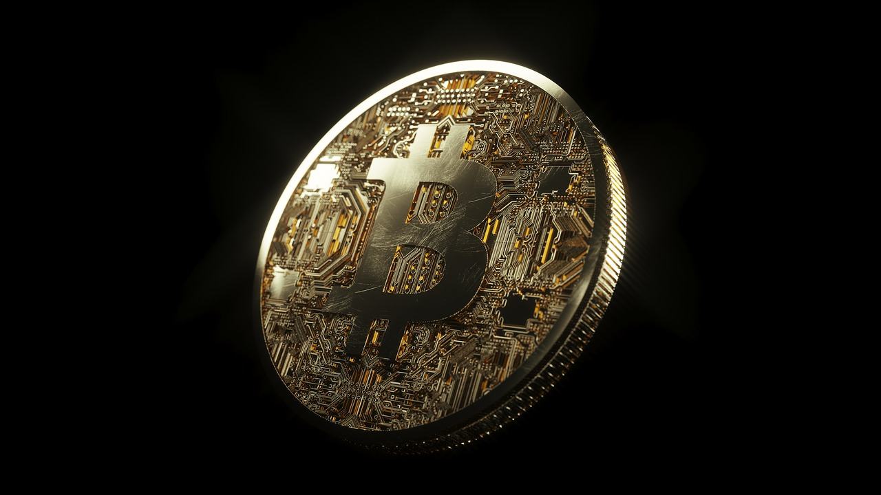 Bitcoin Is “Like Gold, but as a Teenager”, Says Bloomberg Analyst