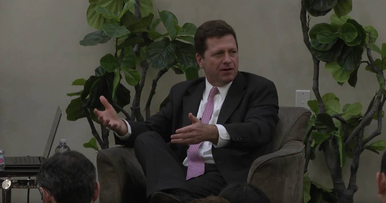 ‘Stablecoin Has Proven To Be an Astonishing Facilitator of Dollar-Based Global Transactions’, Says Former US SEC Chair Jay Clayton