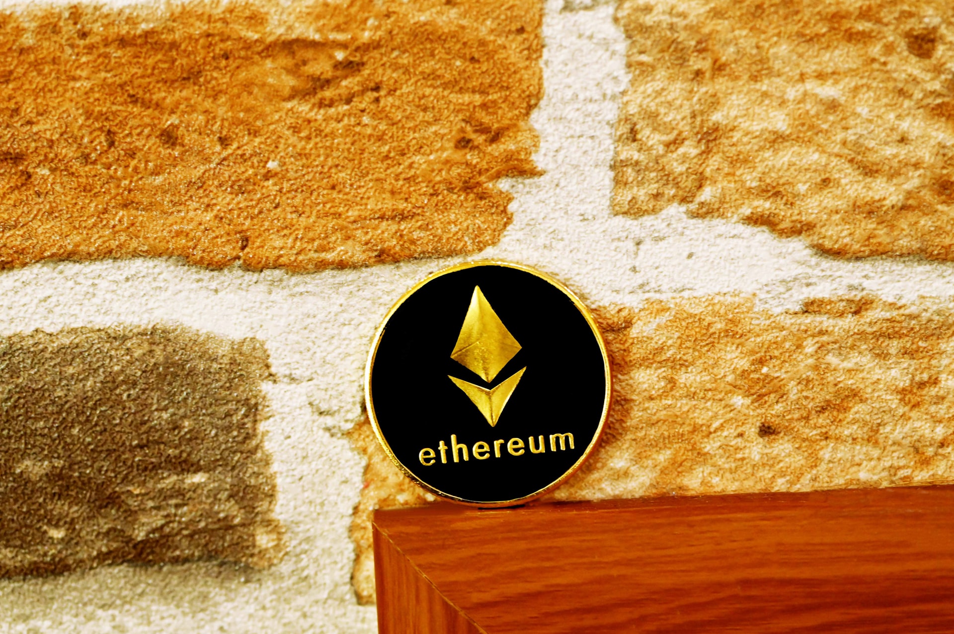 Ethereum Demand Skyrockets as Permanent Holders Snap Up 298,000 $ETH in Single Day