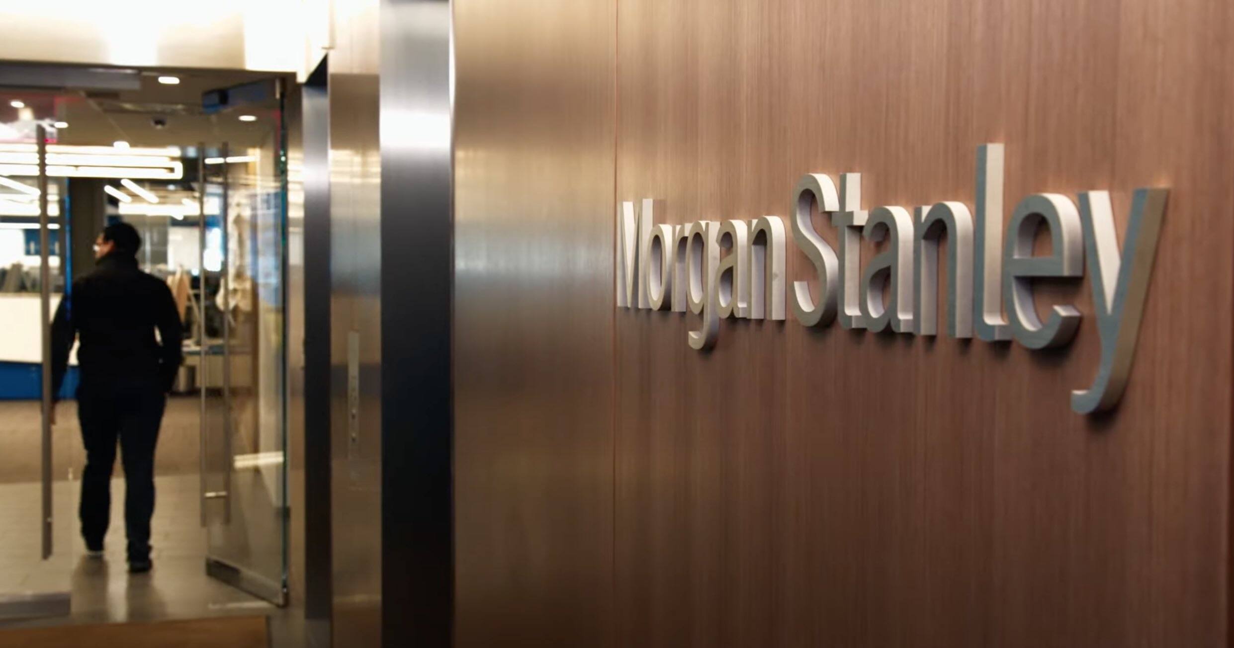 Morgan Stanley Reportedly Is Preparing to Allow Its Brokers to Recommend Spot Bitcoin ETFs to Clients