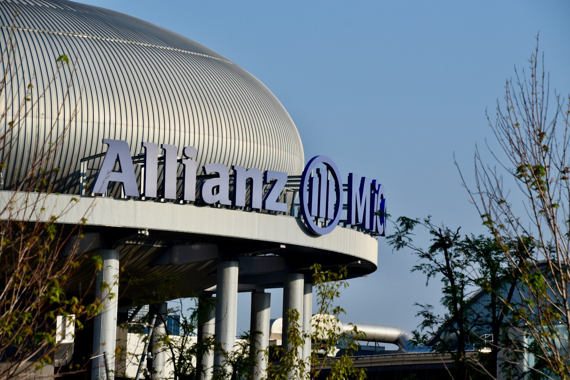 Allianz Bets Big: Germany’s Insurance Giant Acquires 24.75% of MicroStrategy’s $2.6 Billion Convertible Bonds